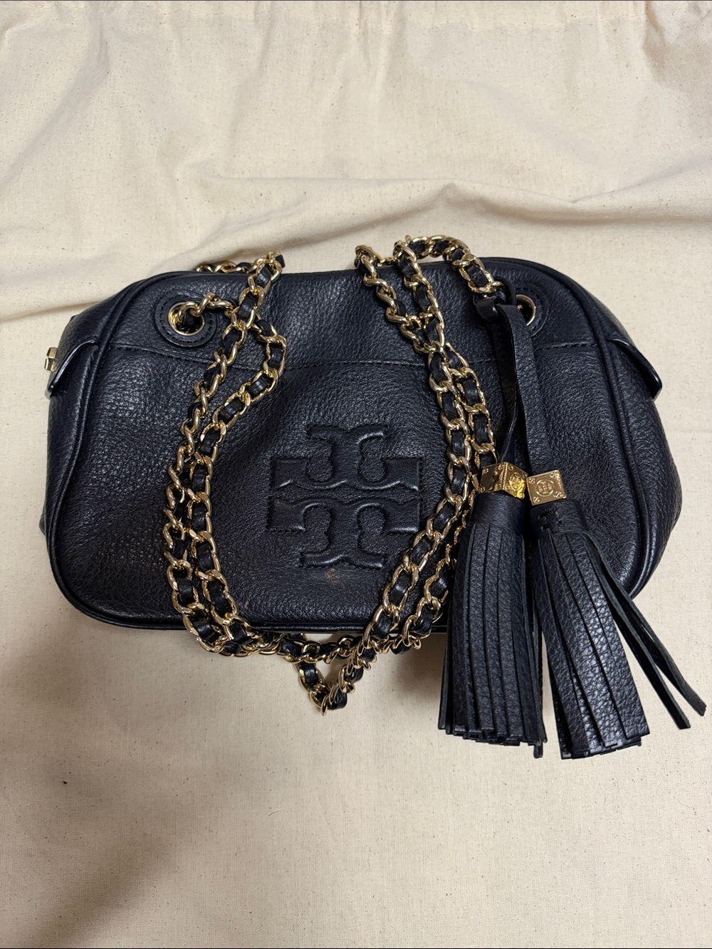 Tory Burch Black Pebbled Leather Shoulder Bag with Gold Chain Detail